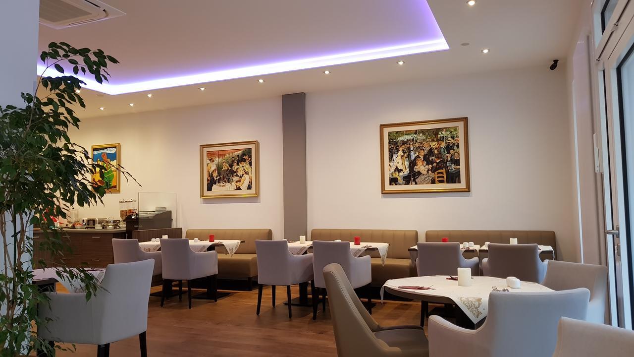 Hotel Niederrad - Self Check In Frankfurt am Main Ngoại thất bức ảnh