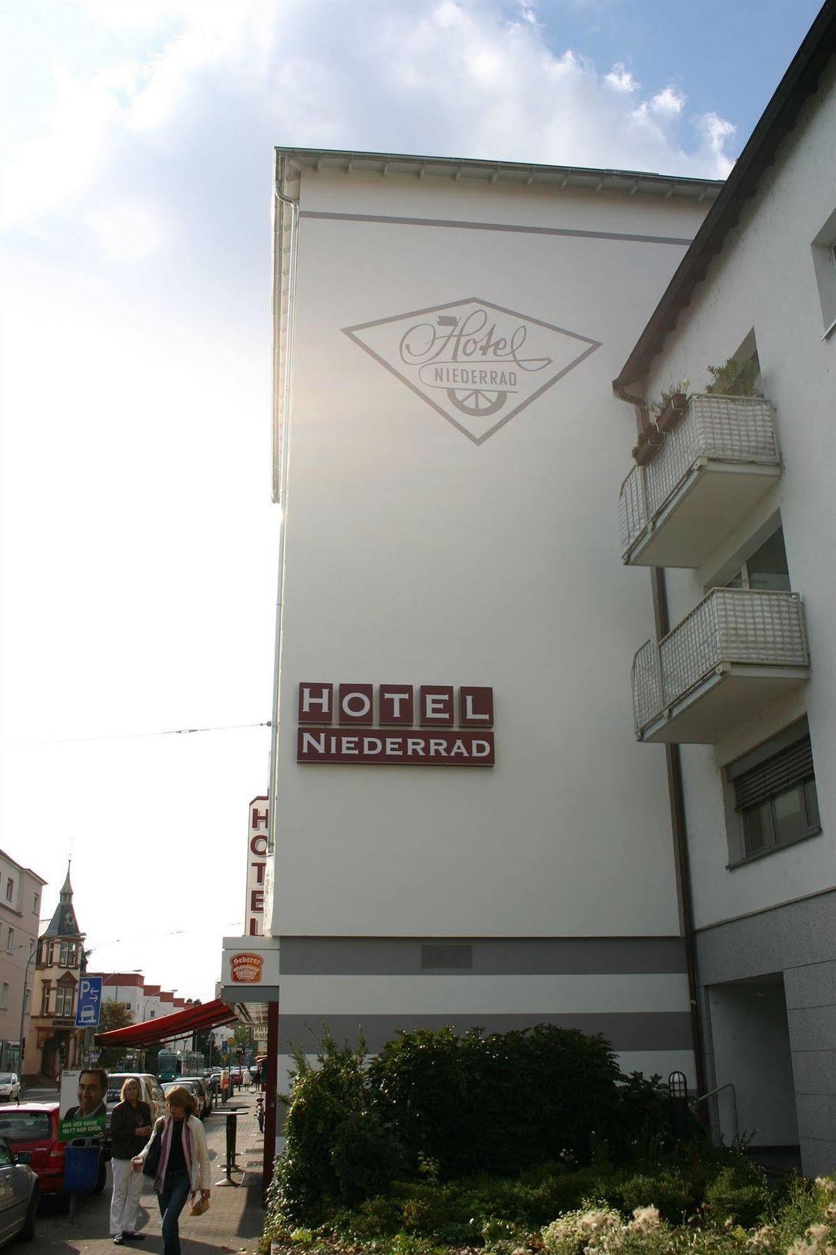 Hotel Niederrad - Self Check In Frankfurt am Main Ngoại thất bức ảnh